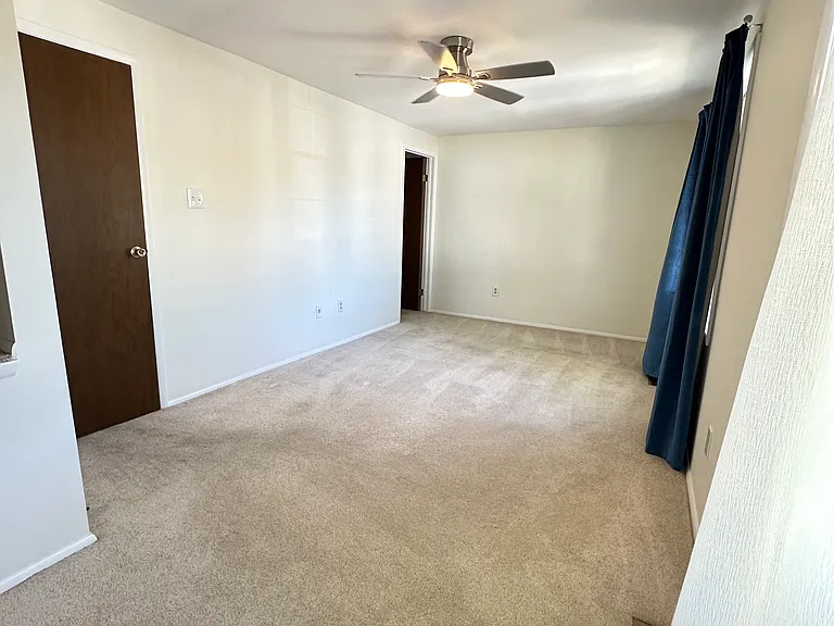 9459 Greenhill Ct — Photo 15