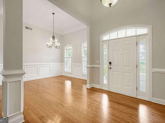 4th image of 3016 Keeneland Blvd