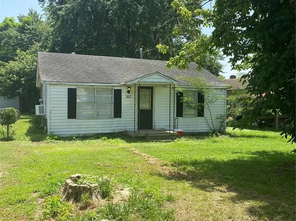 207 Edmonston St, Hornersville, MO 63855