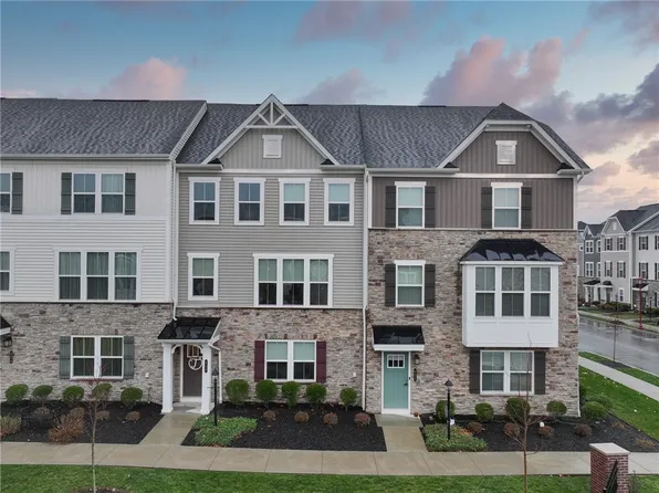 602 Amarth Ln, Cranberry Township, PA 16066
