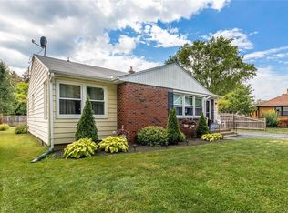 73 Dean Dr, North Tonawanda, NY 14120