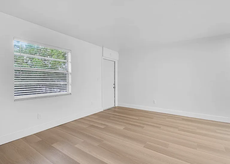 7720 N Miami Ave #208 — Photo 10