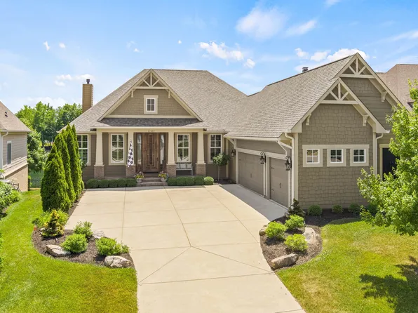 11507 Golden Willow Dr, Zionsville, IN 46077