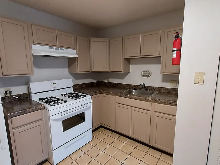 220 E. Lane Ave. — Photo 38