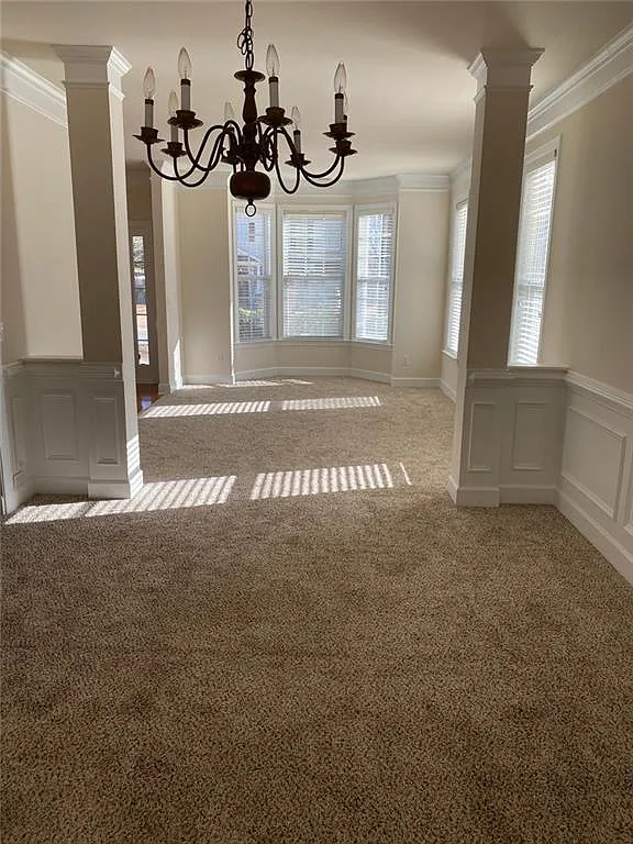 4 bed, 2.5 bath, 3400 sqft, $2,750 — Photo 4