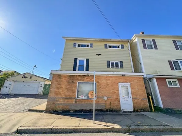 541 Tecumseh St, Fall River, MA 02721