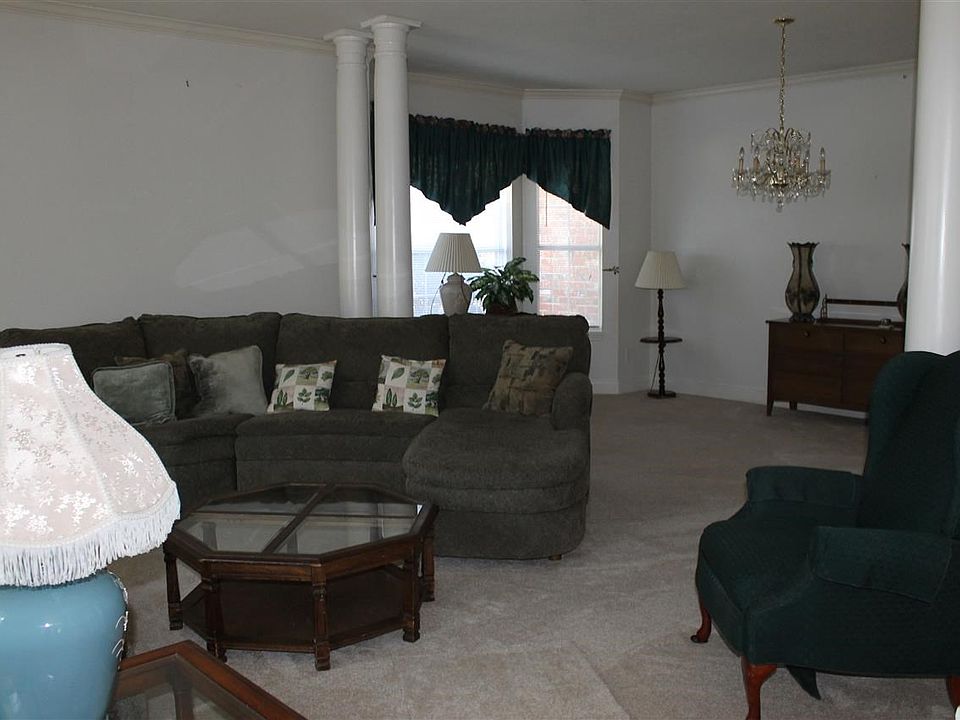 1st image of 1404 E Lake Dr