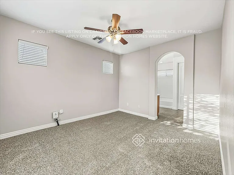 229 S Trenton — Photo 10