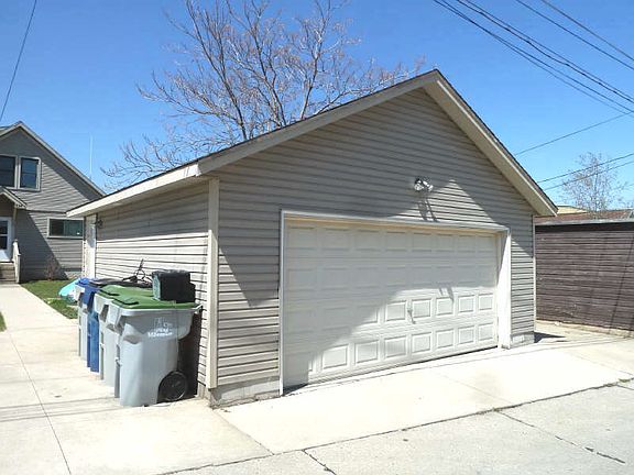 4th image of 734 S 39th St