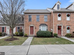 121 Hunters Ridge Dr, Harrisburg, PA 17110