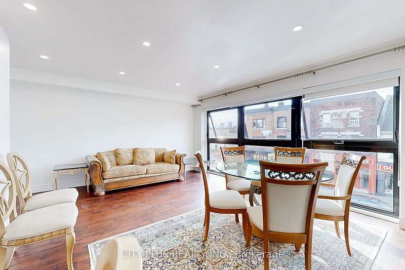 Toronto House for rent - 5 Bedrooms — photo 4