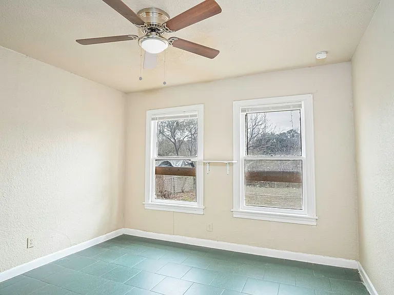 928 Poinsettia St #1 — Photo 9