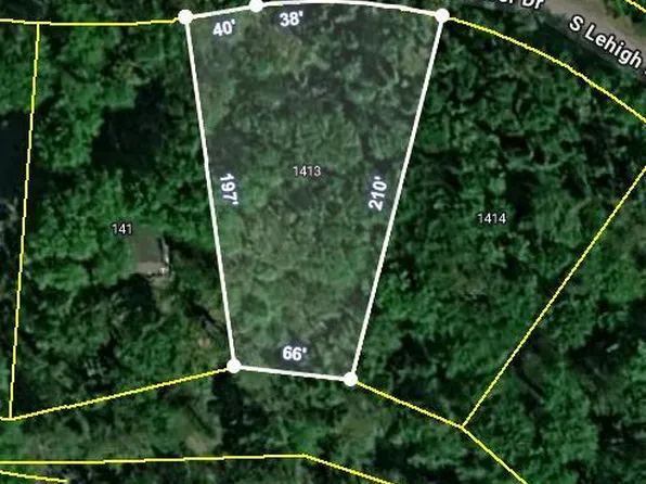 S Lehigh River Dr S #K-14, Gouldsboro, PA 18424