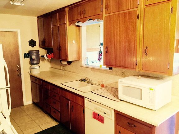4th image of 2516 W 11th St