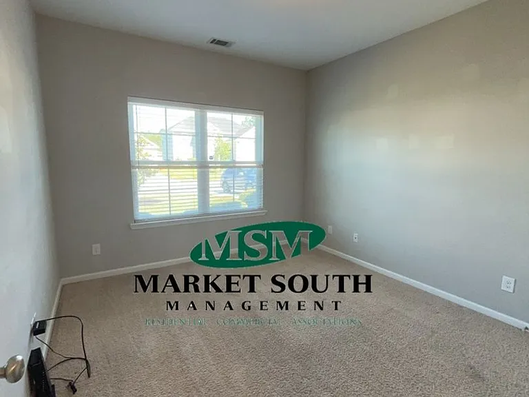 136 Waverly Way — Photo 12