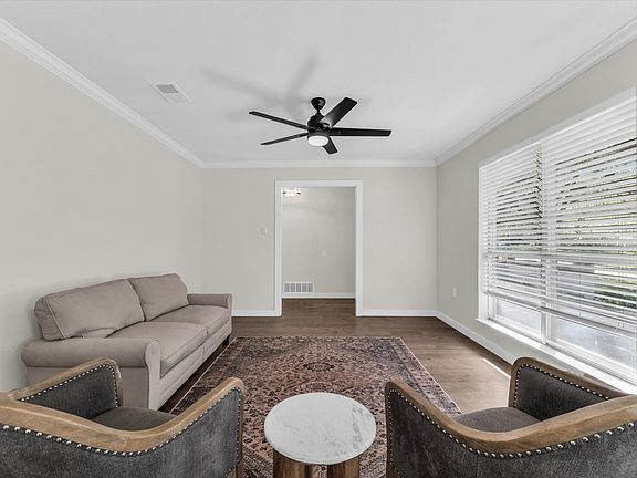 5th image of 3401 Oakridge Ln