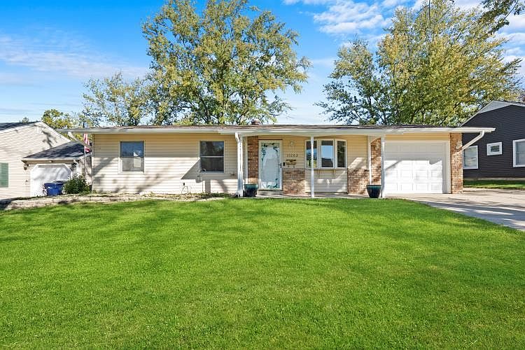 1st image of 10262 Hibiscus Dr