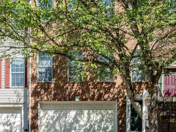 13230 Maple Creek Ln, Centreville, VA 20120