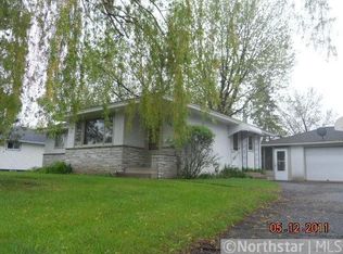 3219 Mumford Rd, Brooklyn Center, MN 55429