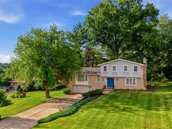 480 Herbst Manor Rd, Coraopolis, PA 15108