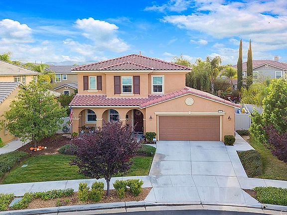 2nd image of 27229 Avon Ln