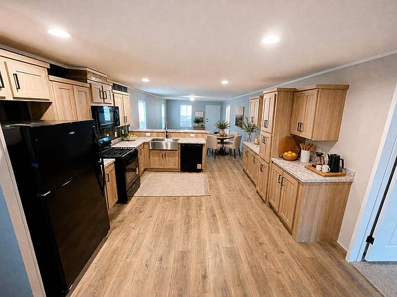 5th image of 56 Woodmoor Ct #56