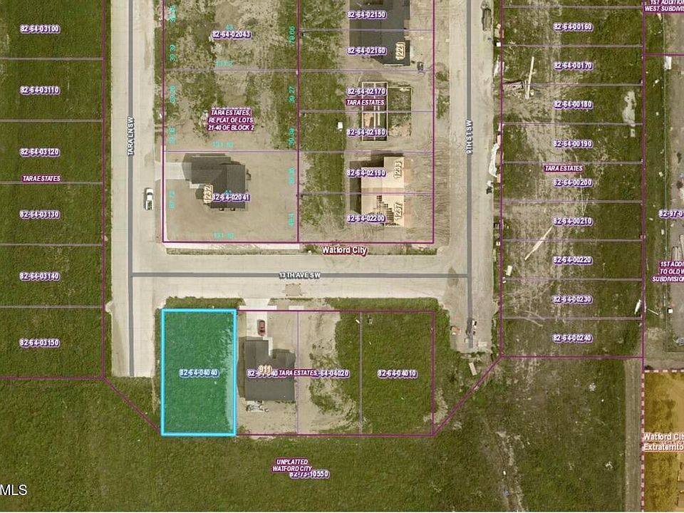 1st image of 915 13th Ave SW