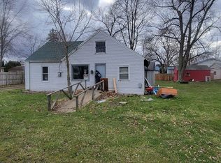 111 N Grand St, Lakeville, IN 46536