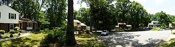 Front view of cul-de-sac