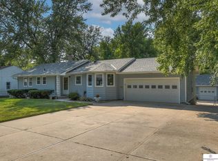 2340 N 68th St, Omaha, NE 68104