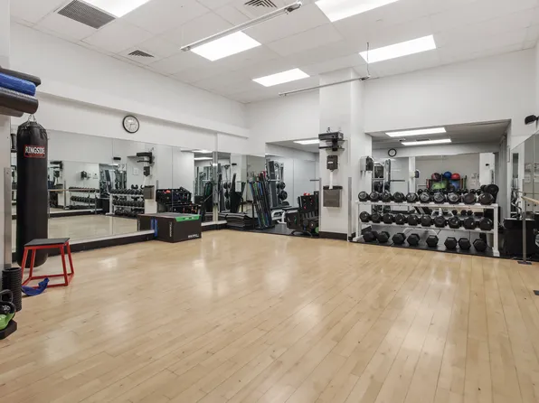 4-74 48th Avenue image 20 of 28