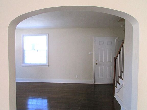 2nd image of 1805 Lakeview Ave #1805LAKE