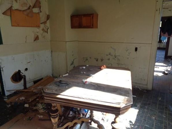 detroit-michigan-88610954 picture