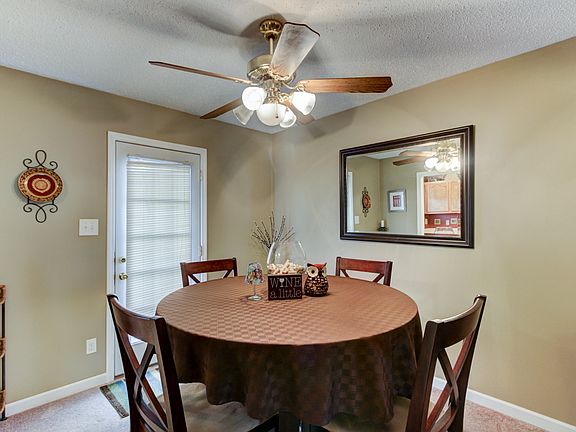 4th image of 6704 Ellesmere Dr