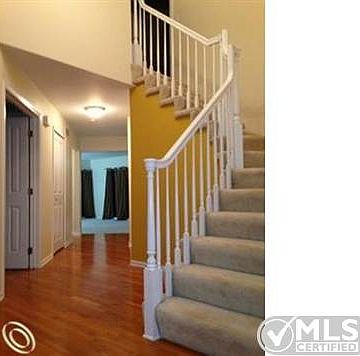 Impressive 2 Story Foyer.JPG