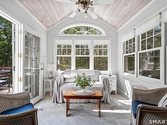 3rd image of 9 Rivendell Road