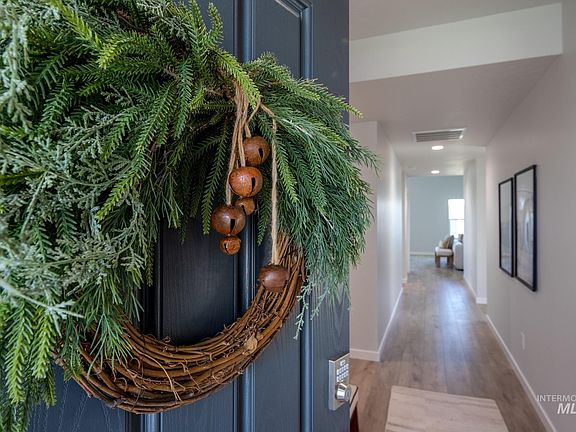 4th image of 19300 Schooner Ave