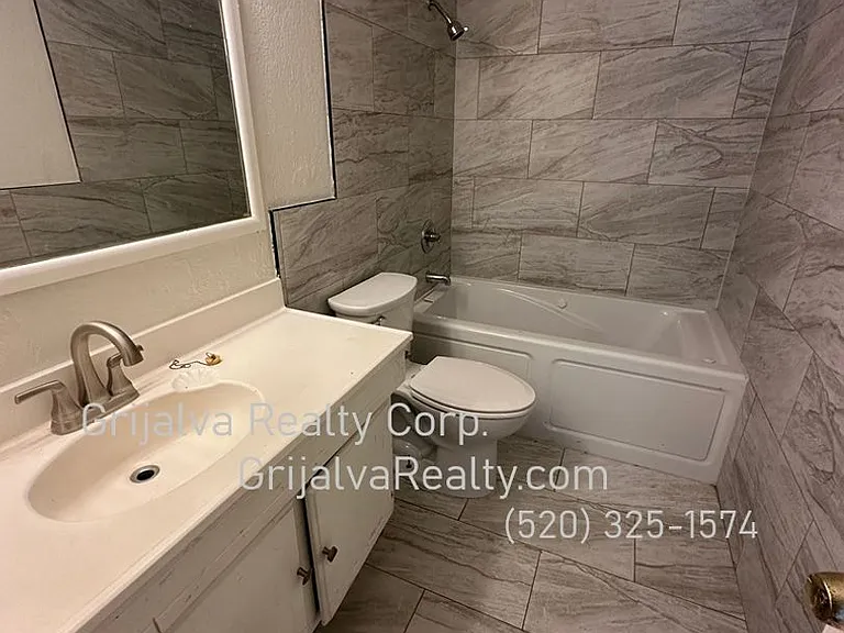 3325 S Elson Ave — Photo 7