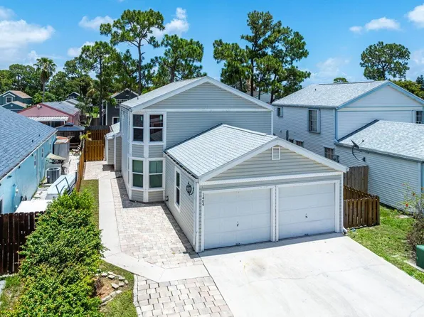 1404 Blue Clover Lane, West Palm Beach, FL 33415