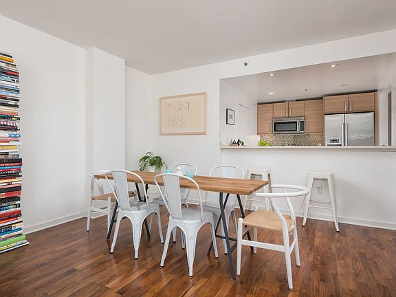 3rd image of 555 4th St Unit 407