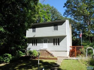 19 Shady Ave, Haskell, NJ 07420