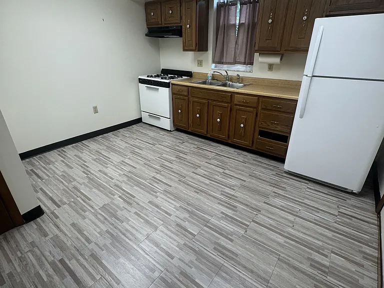 125 Grant Ave #1 — Photo 15