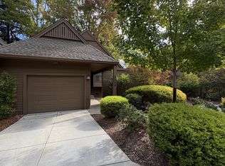 3306 Parker Hill Rd, Santa Rosa, CA 95404