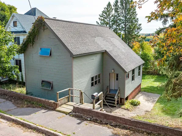 820 Summit St, Hancock, MI 49930