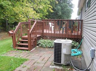 7298 Gallop Trl SE, Caledonia, MI 49316