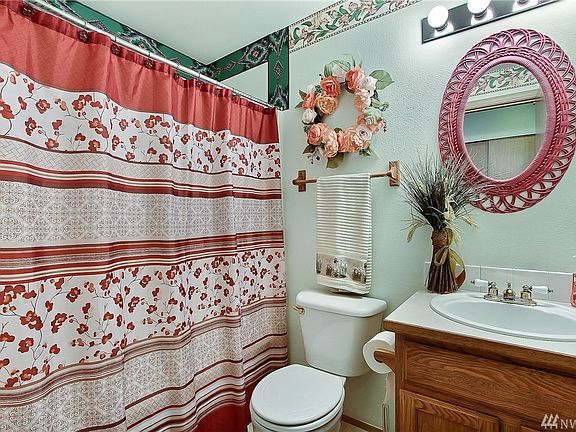 5th image of 7624 189 St Ct E