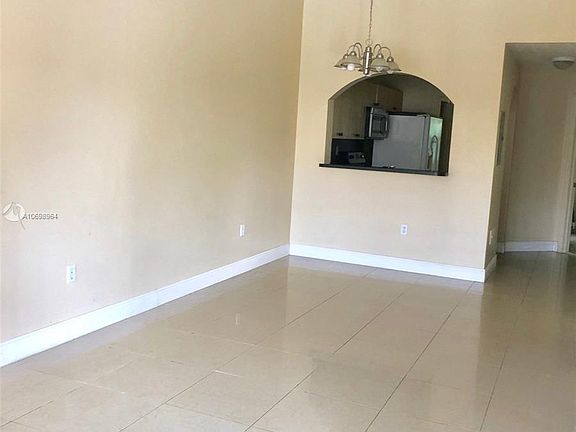 2nd image of 1260 SE 28th Ct Unit 202