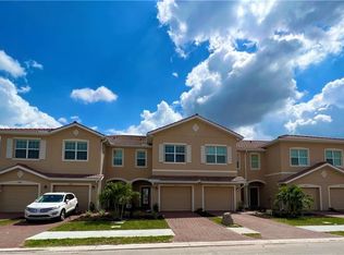 2858 Blossom Way, Naples, FL 34120