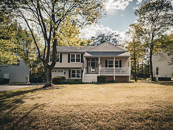 2nd image of 60 Melanie Hollow Ln