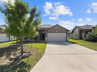 109 Plata Ln, Jarrell, TX 76537